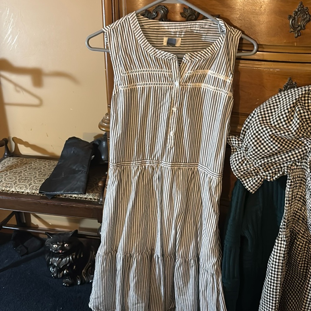 Like new old navy blue white striped button down dress medium